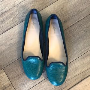 Teal and Navy Smoking Flat